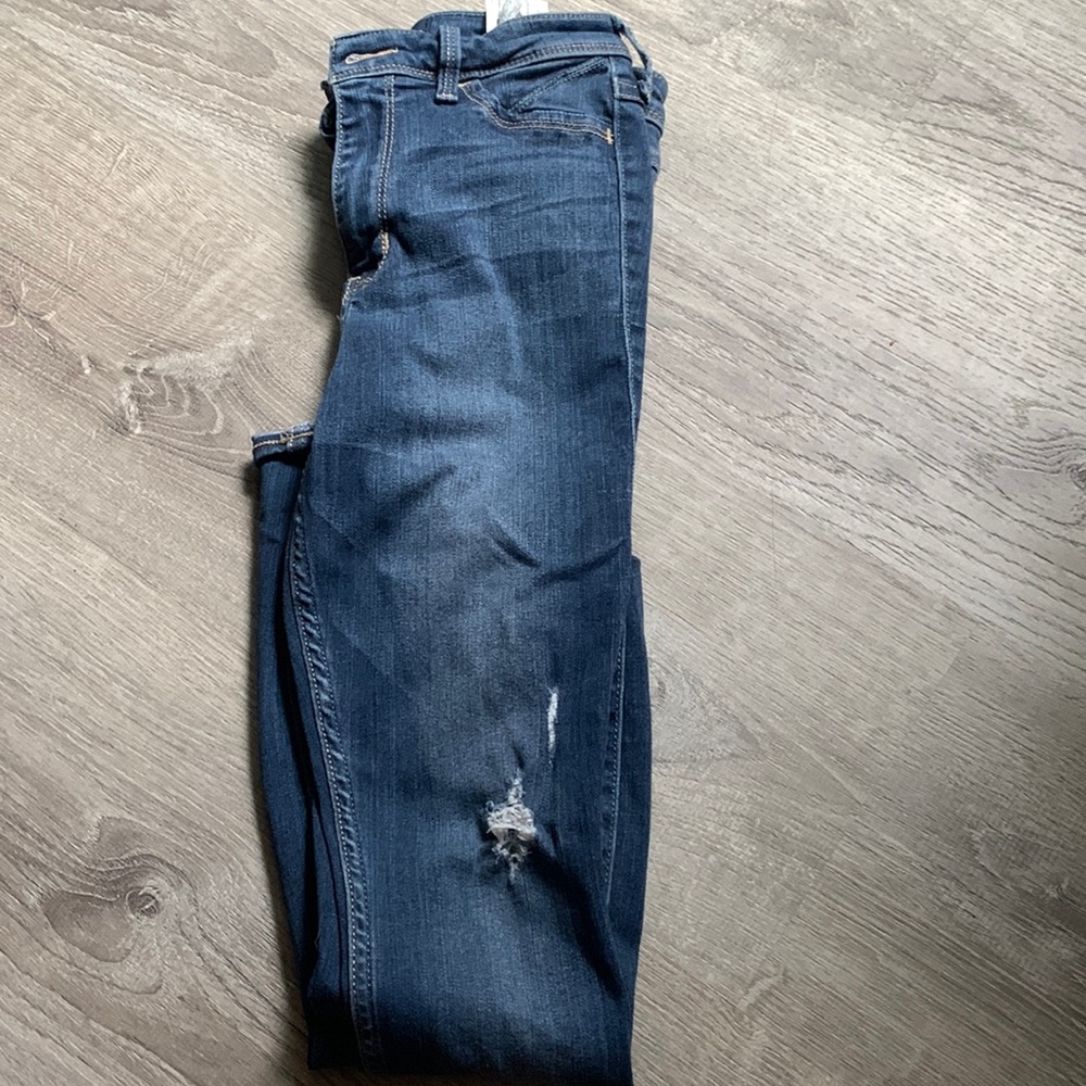 Hollister high rise jeggings with small rips